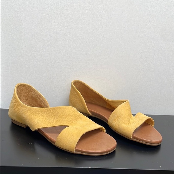 Oker April Shoe Nubuck Leather Sandal Yellow Orange US10.5 EU41 New - Picture 1 of 9
